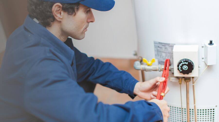 Expert burst pipe repair services in Carol Stream, IL